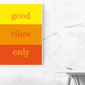 Kunstdruck good vibes farbig – Raumbeispiel 2
